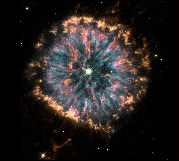 Nébuleuse planétaire NGC 6751